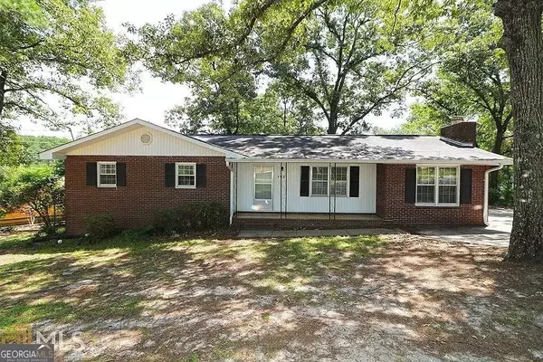 102 Shelia Dr, Warner Robins, GA 31088-5418