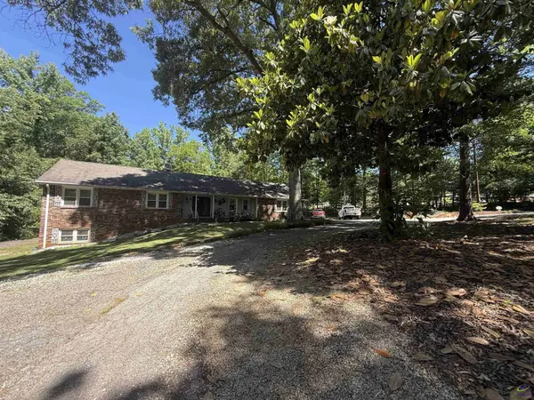 905 E Atlanta RD, Stockbridge, GA 30281