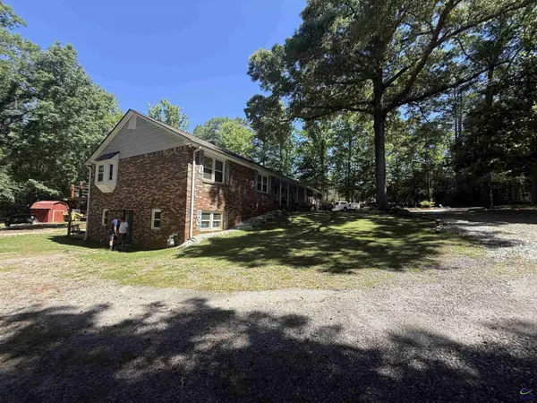 905 E Atlanta RD, Stockbridge, GA 30281