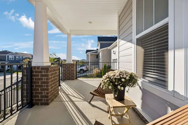 1085 Pebble Run Rd, Hendersonville, TN 37075