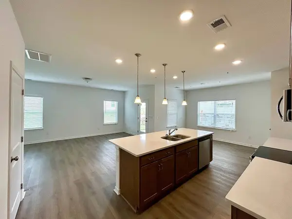 206 Summerlin Dr, Gallatin, TN 37066