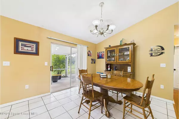 2425 Delys ST, Cocoa, FL 32926