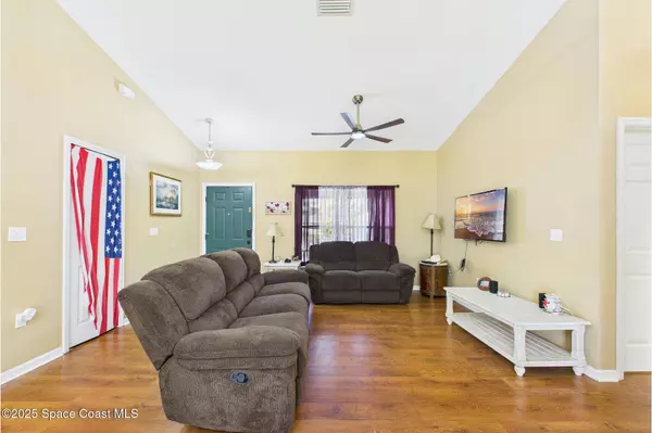 2425 Delys ST, Cocoa, FL 32926