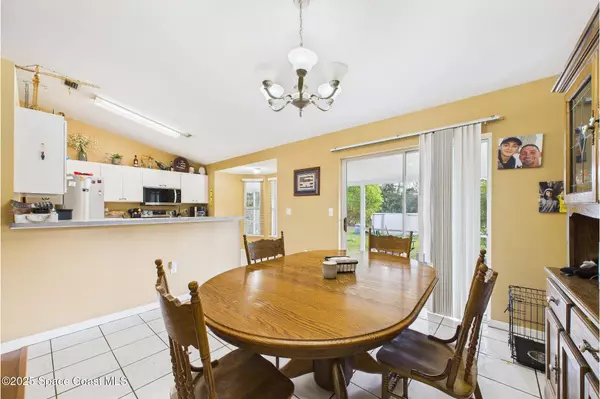 2425 Delys ST, Cocoa, FL 32926