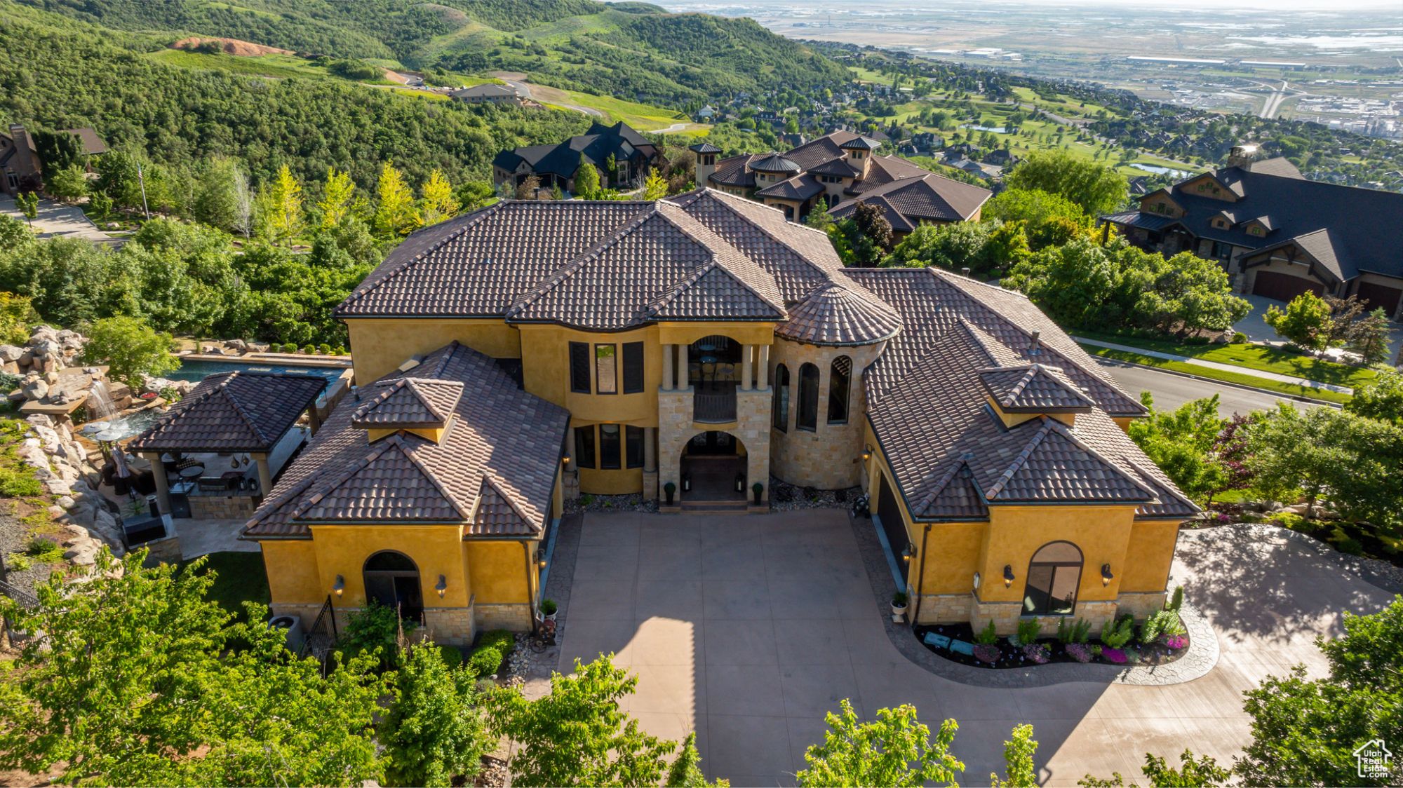 2074202_7a63a0422ae9b546d1f7fd55d0a0574e_67ebec064a41b