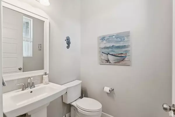 979 N COLD CREEK WAY, Layton, UT 84041