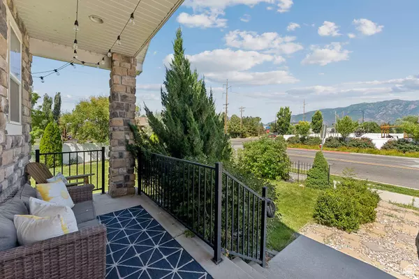 979 N COLD CREEK WAY, Layton, UT 84041