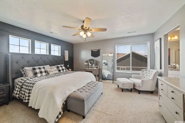 1836 E RED OAK RD E, Eagle Mountain, UT 84005