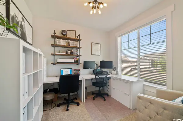 1836 E RED OAK RD E, Eagle Mountain, UT 84005