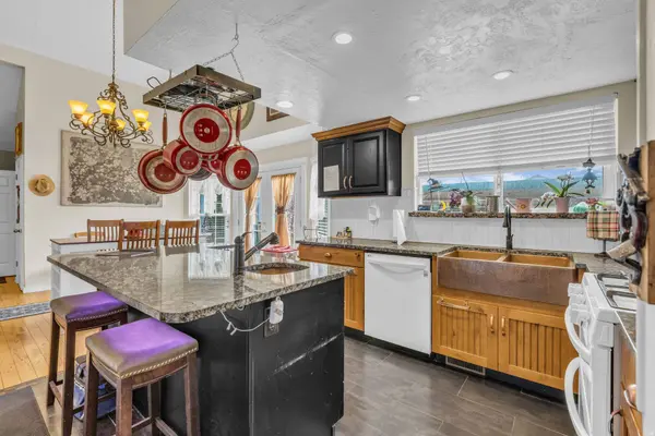 2047 N 1650 E, Layton, UT 84040