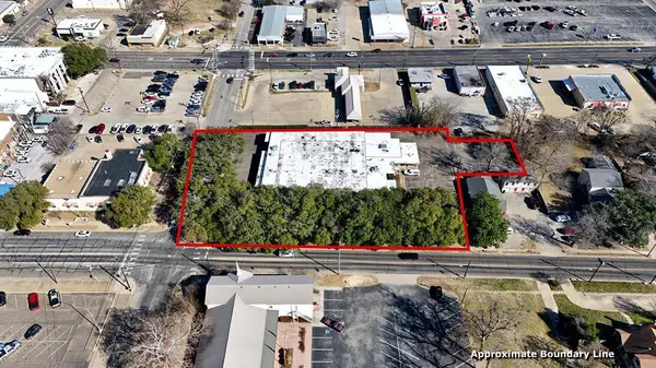 201-209 S Prairieville St, Athens, TX 75751