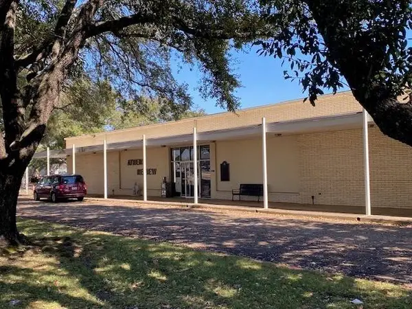 201-209 S Prairieville St, Athens, TX 75751