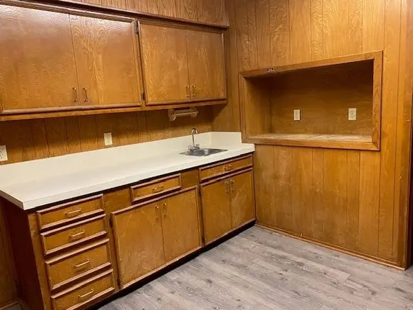 117 E Tyler St, Athens, TX 75751