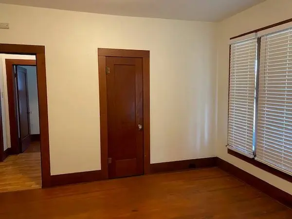 302 W College St, Athens, TX 75751