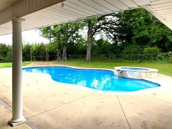 11466 St Hwy 31 E, Murchison, TX 75778