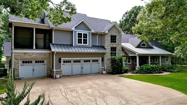 4747 Stonebridge Ln, Athens, TX 75751