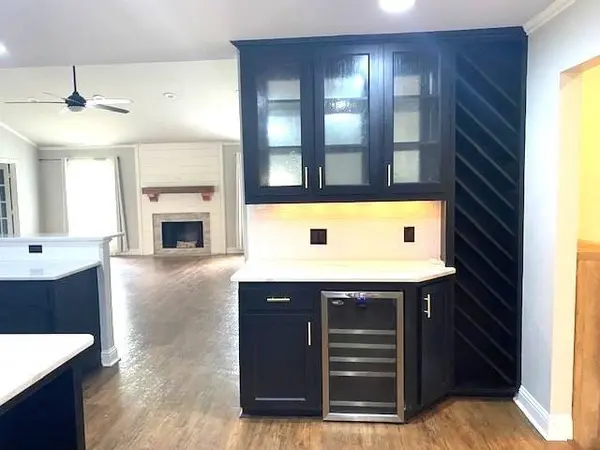 902 Ward Ln, Athens, TX 75751