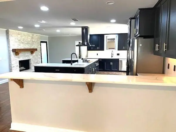 902 Ward Ln, Athens, TX 75751