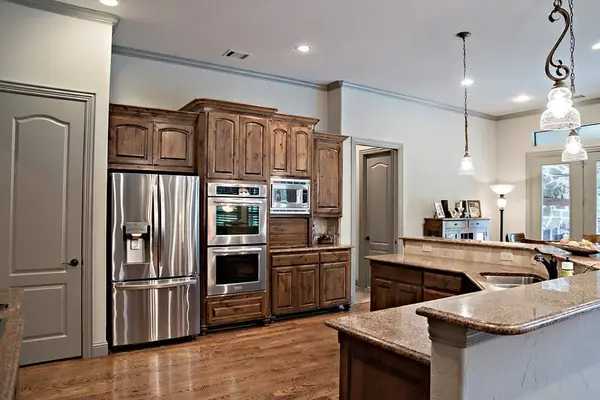 4700 Stonebridge Ln, Athens, TX 75751