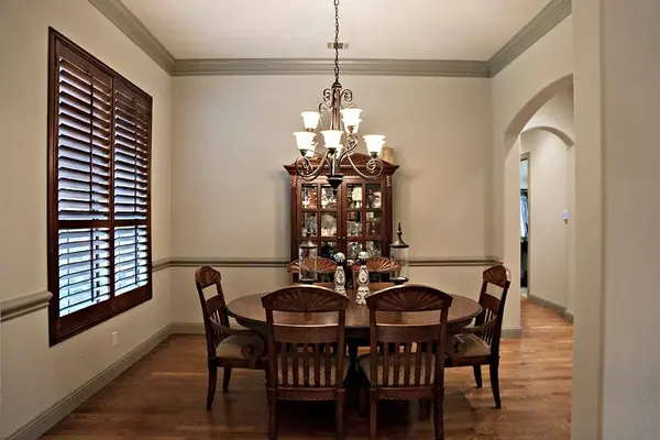 4700 Stonebridge Ln, Athens, TX 75751