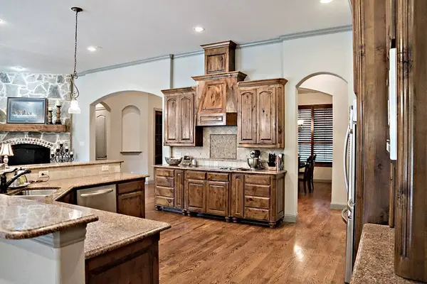 4700 Stonebridge Ln, Athens, TX 75751
