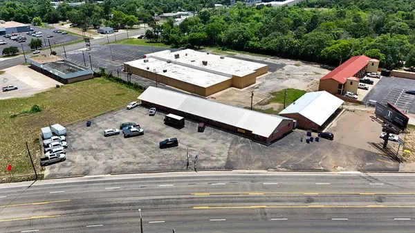 201 Hwy 175 W