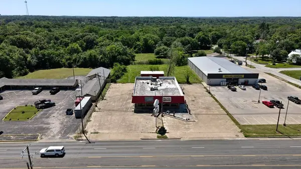 617 W Corsicana St, Athens, TX 75751