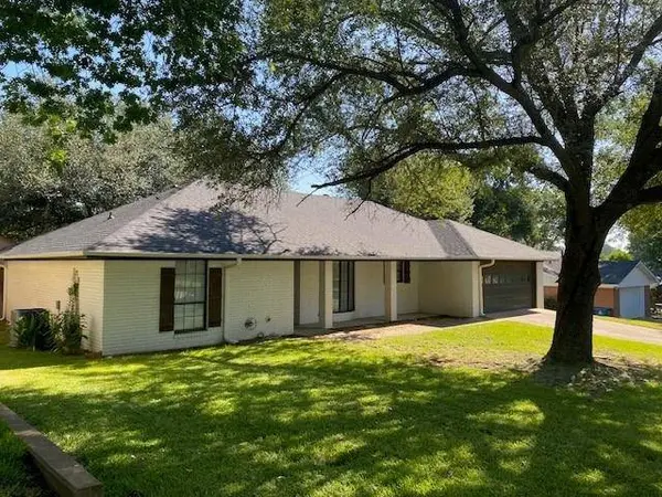 911 Kyle Dr.