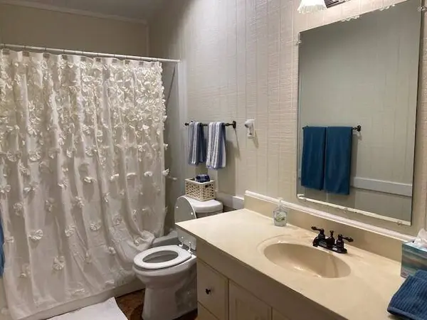 3347 Bandera, Athens, TX 75752