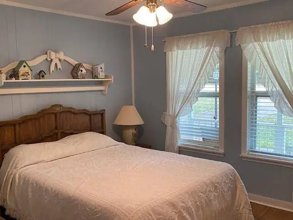 3347 Bandera, Athens, TX 75752