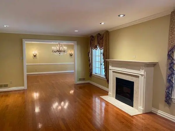 702 Mulberry Dr, Athens, TX 75751