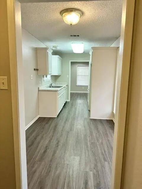 914 Maryland Dr, Athens, TX 75751