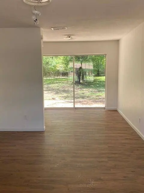 5978 Peninsula Cir, Athens, TX 75752