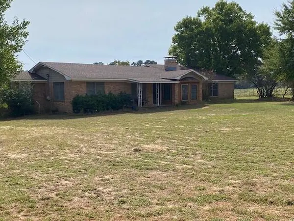 3802 St Hwy 31 E