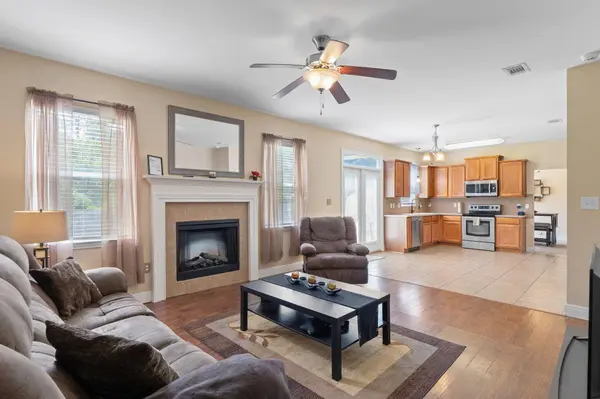 3618 Topaz Circle, Navarre, FL 32566