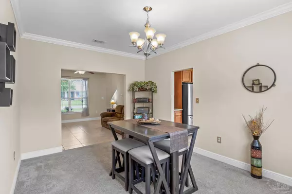 3618 Topaz Cir, Navarre, FL 32566