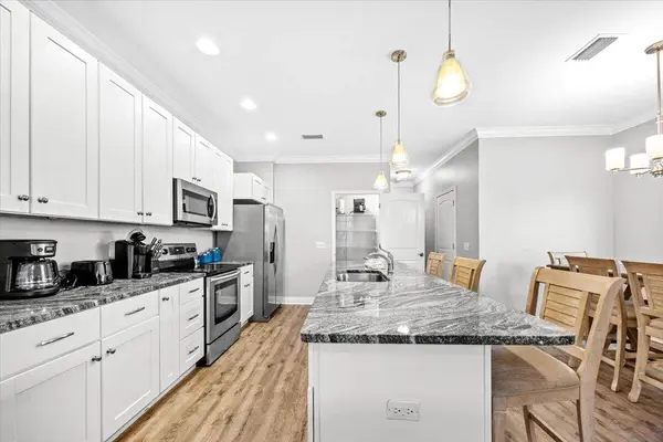 6006 Thomas DR, Panama City Beach, FL 32408