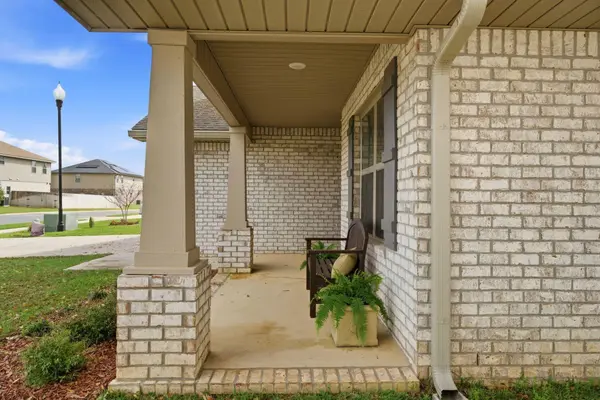 142 Ridgeway CIR, Crestview, FL 32536