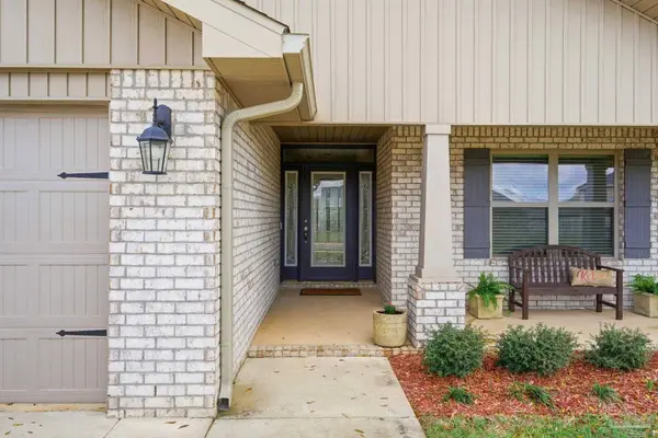 142 Ridgeway Cir, Crestview, FL 32536