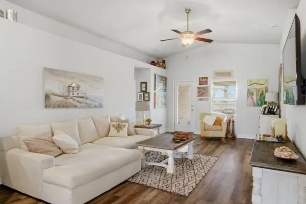 142 Ridgeway CIR, Crestview, FL 32536