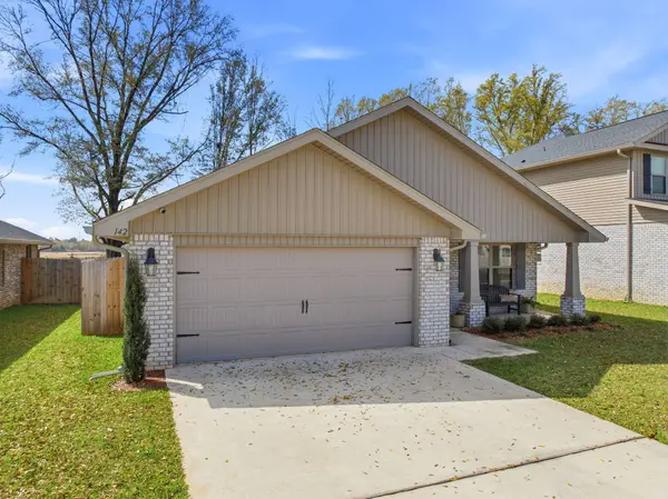 142 Ridgeway CIR, Crestview, FL 32536
