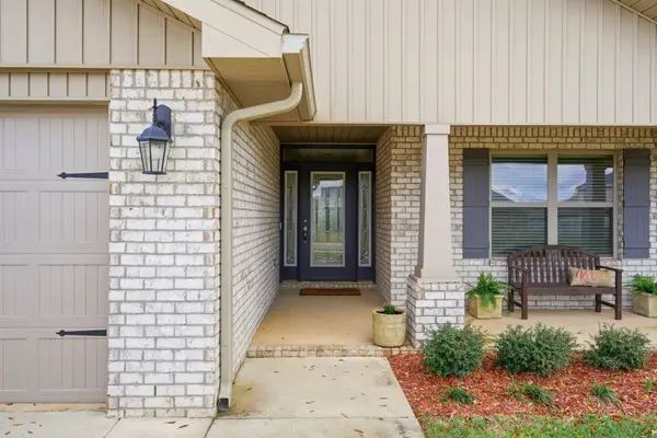 142 Ridgeway CIR, Crestview, FL 32536