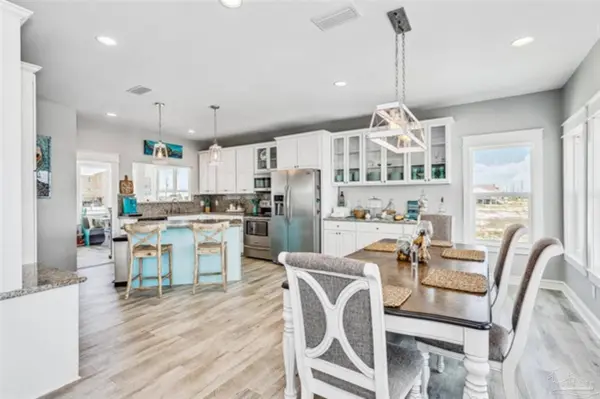 7777 White Sands Blvd, Navarre Beach, FL 32566