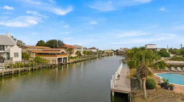 521 Gulf Shore DR