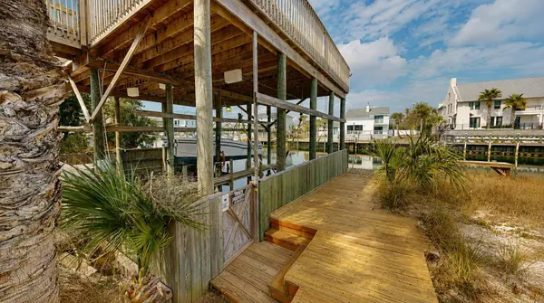 521 Gulf Shore DR, Destin, FL 32541
