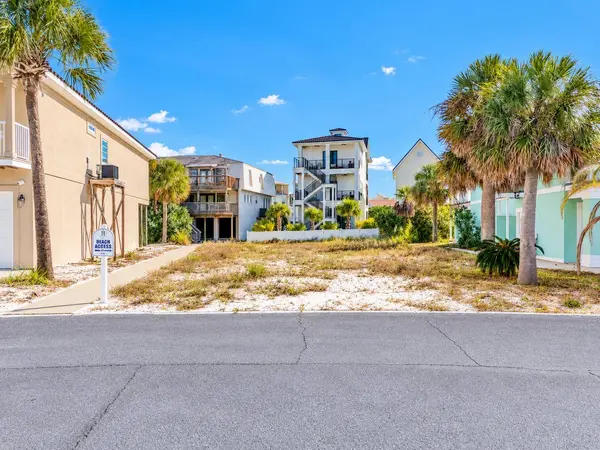 1428 Sonata CT, Navarre, FL 32566