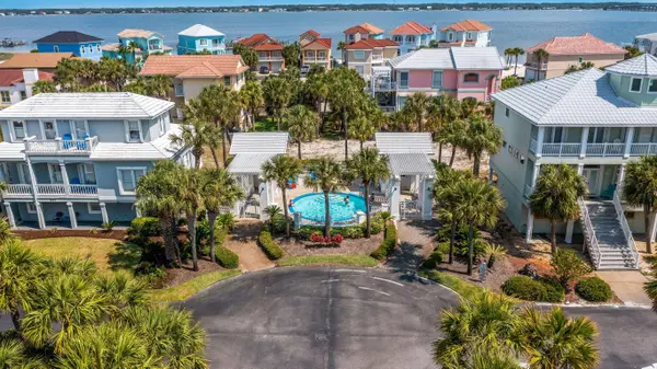 1428 Sonata CT, Navarre, FL 32566
