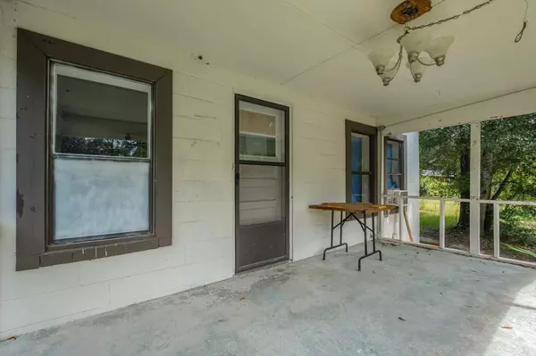 2540 W Tharpe Street, Tallahassee, FL 32303