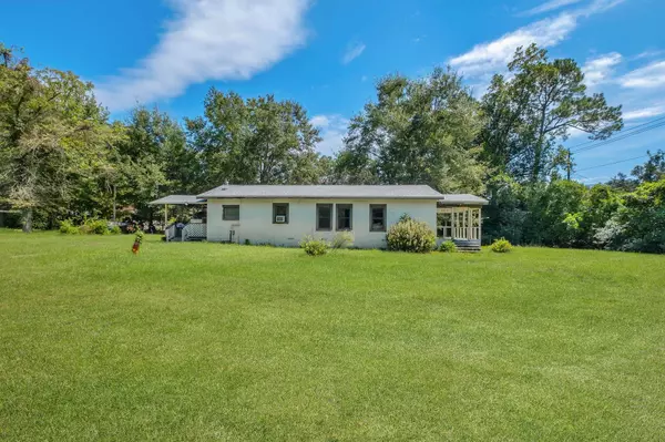 2540 W Tharpe Street, Tallahassee, FL 32303