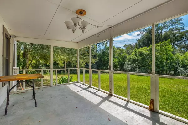 2540 W Tharpe Street, Tallahassee, FL 32303